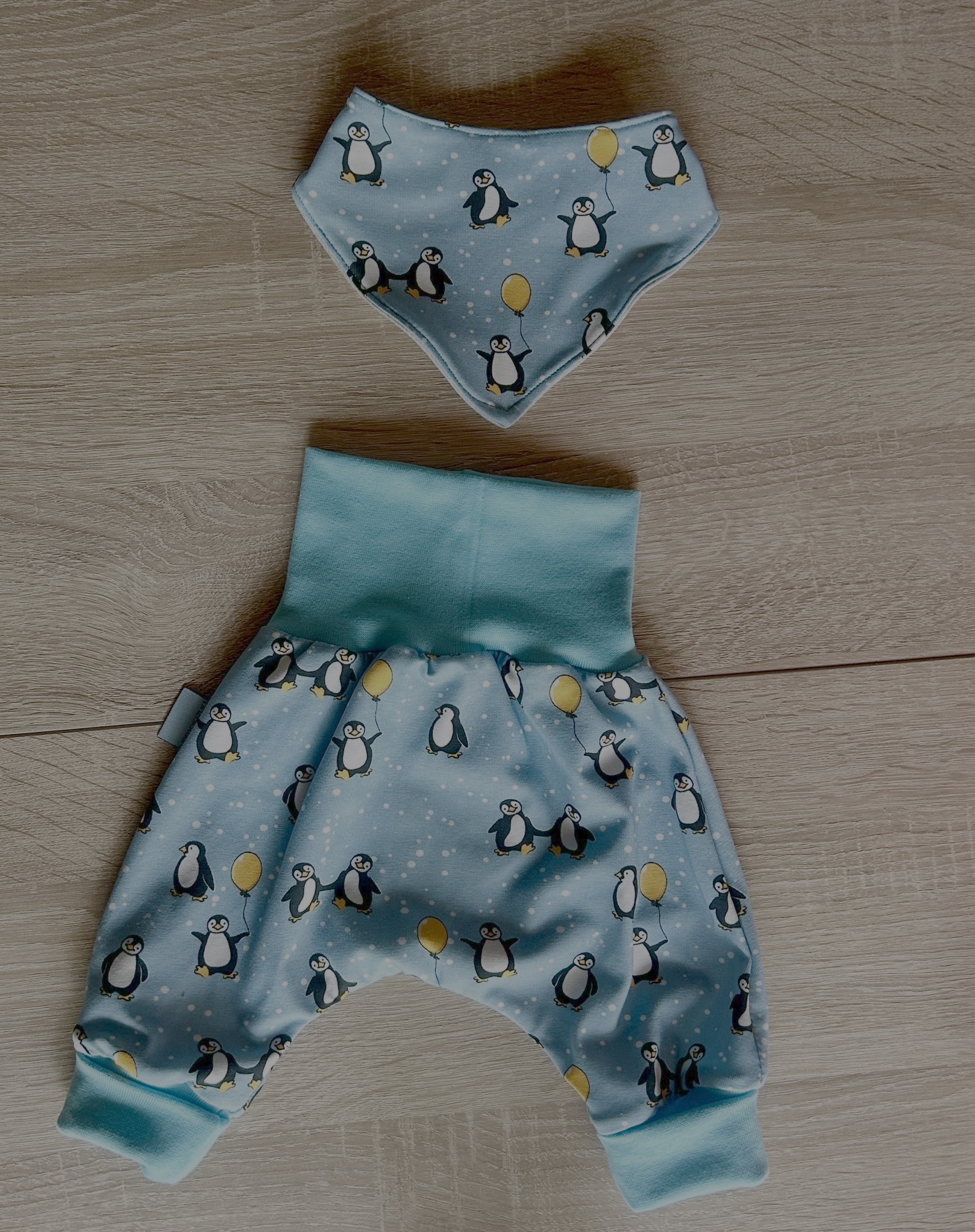 Pumphose 56/62 + Dreieckstuch – Bild 4