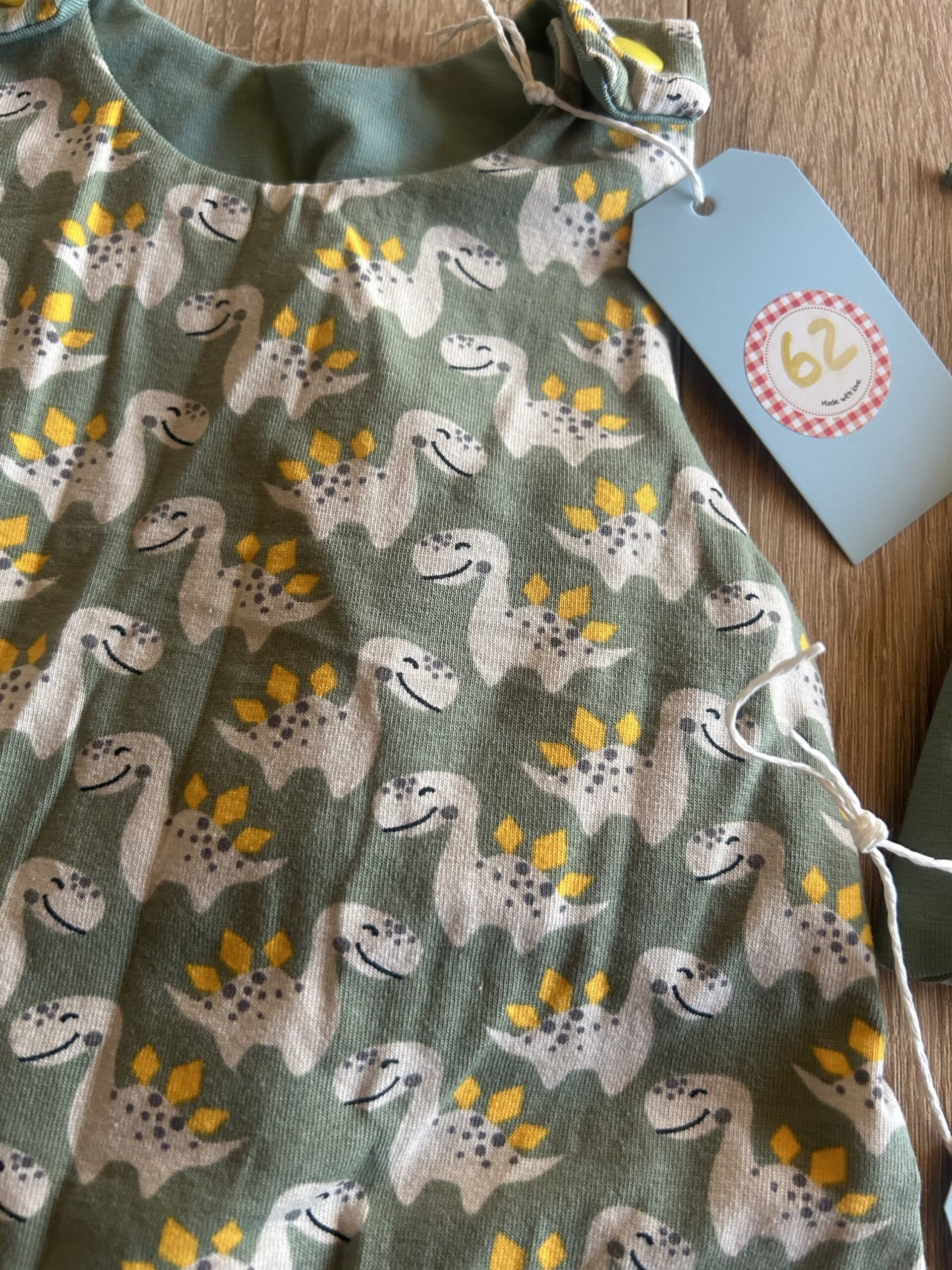 Strampler mit Mütze Gr 62 – Bild 3